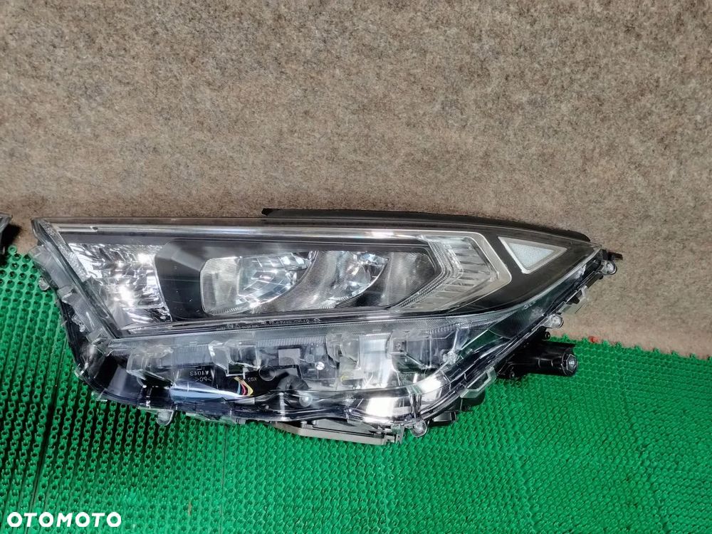 TOYOTA RAV4 19-22r Lampa Przód Prawa Lewa - 4