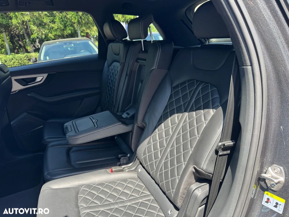 Audi Q7 3.0 50 TDI quattro Tiptronic S Line - 12