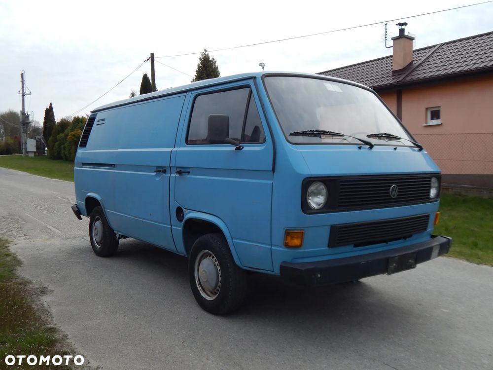 Volkswagen Transporter - 1