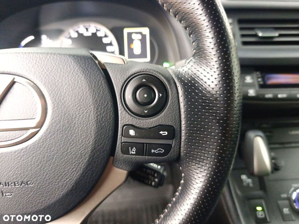Lexus CT 200h F Sport - 35