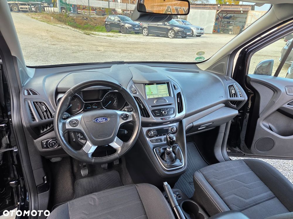 Ford Tourneo Connect Grand - 19