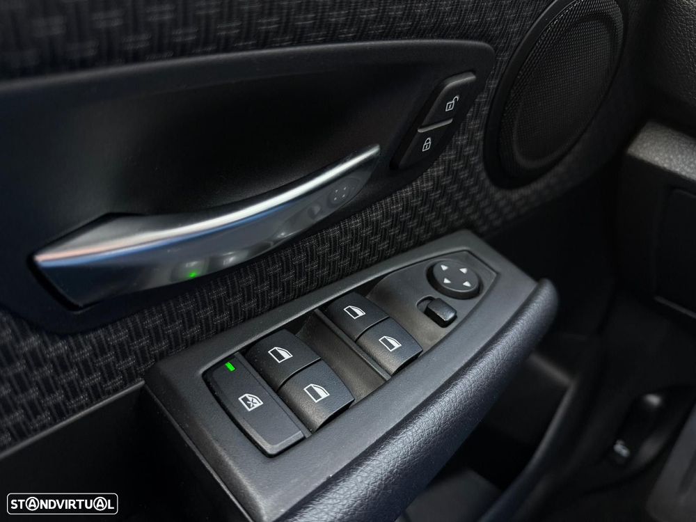 BMW 216 Active Tourer d Advantage - 17