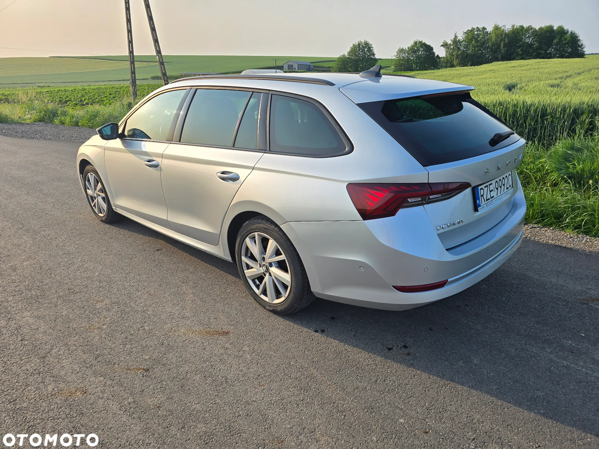 Skoda Octavia Combi 2.0 TDI Ambition - 8