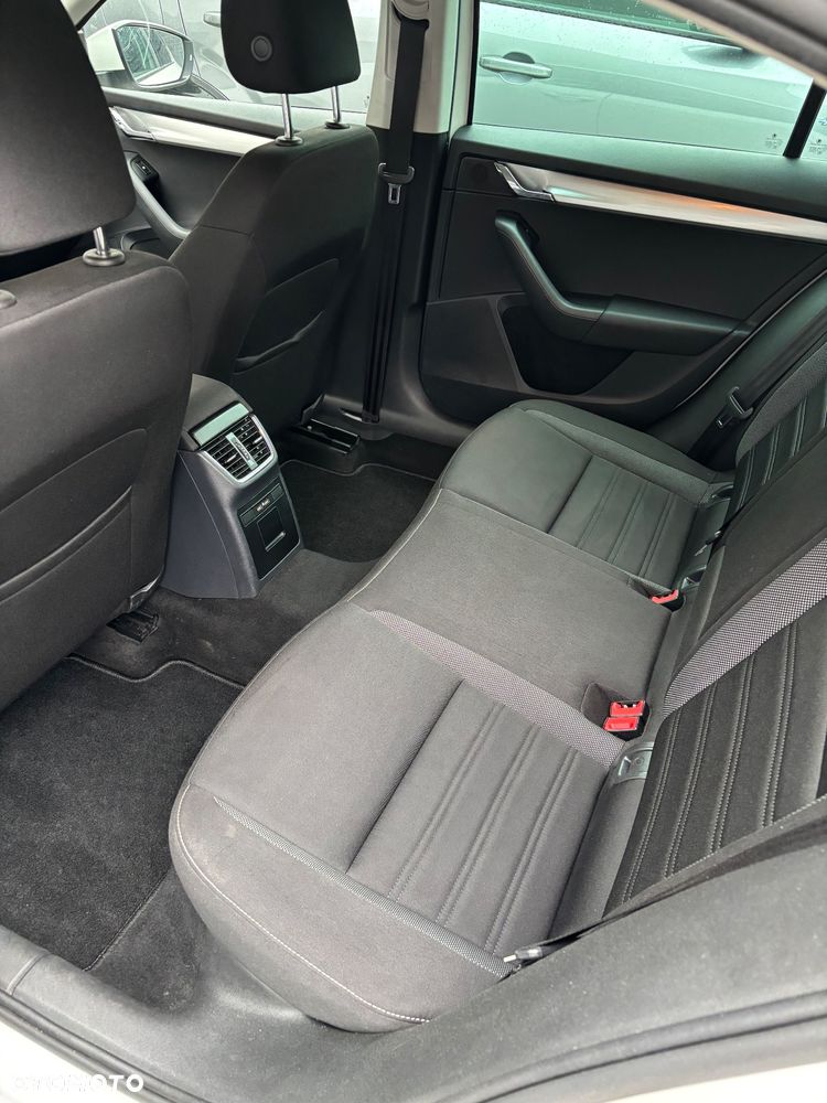 Skoda Octavia 1.6 TDI Ambition - 7