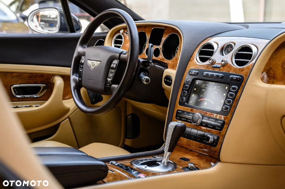 Bentley Continental GT - 39