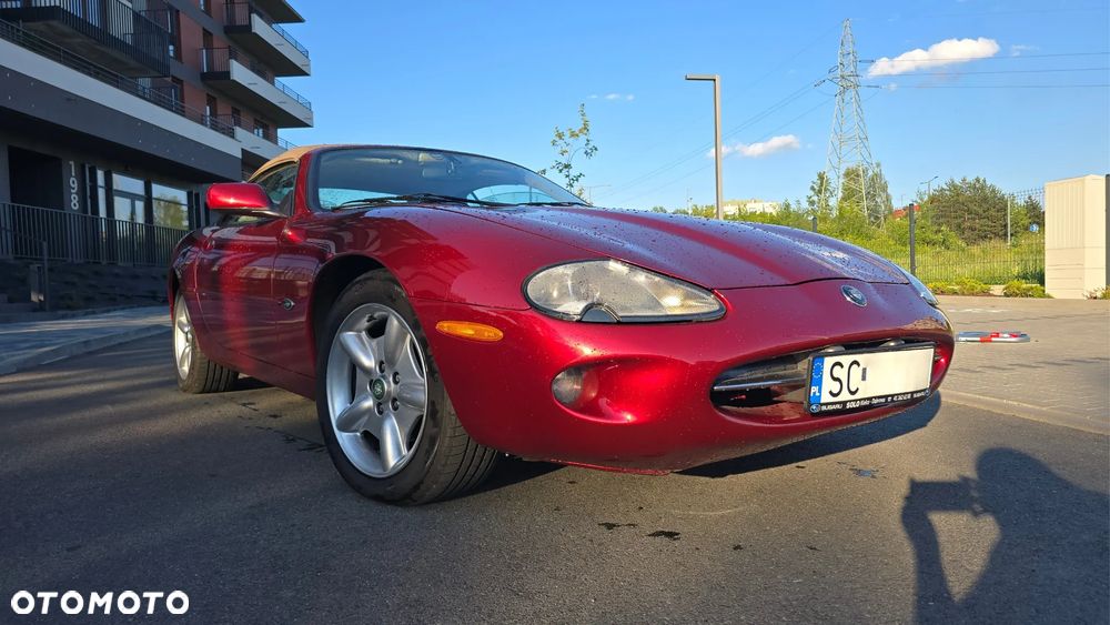 Jaguar XK8 - 11