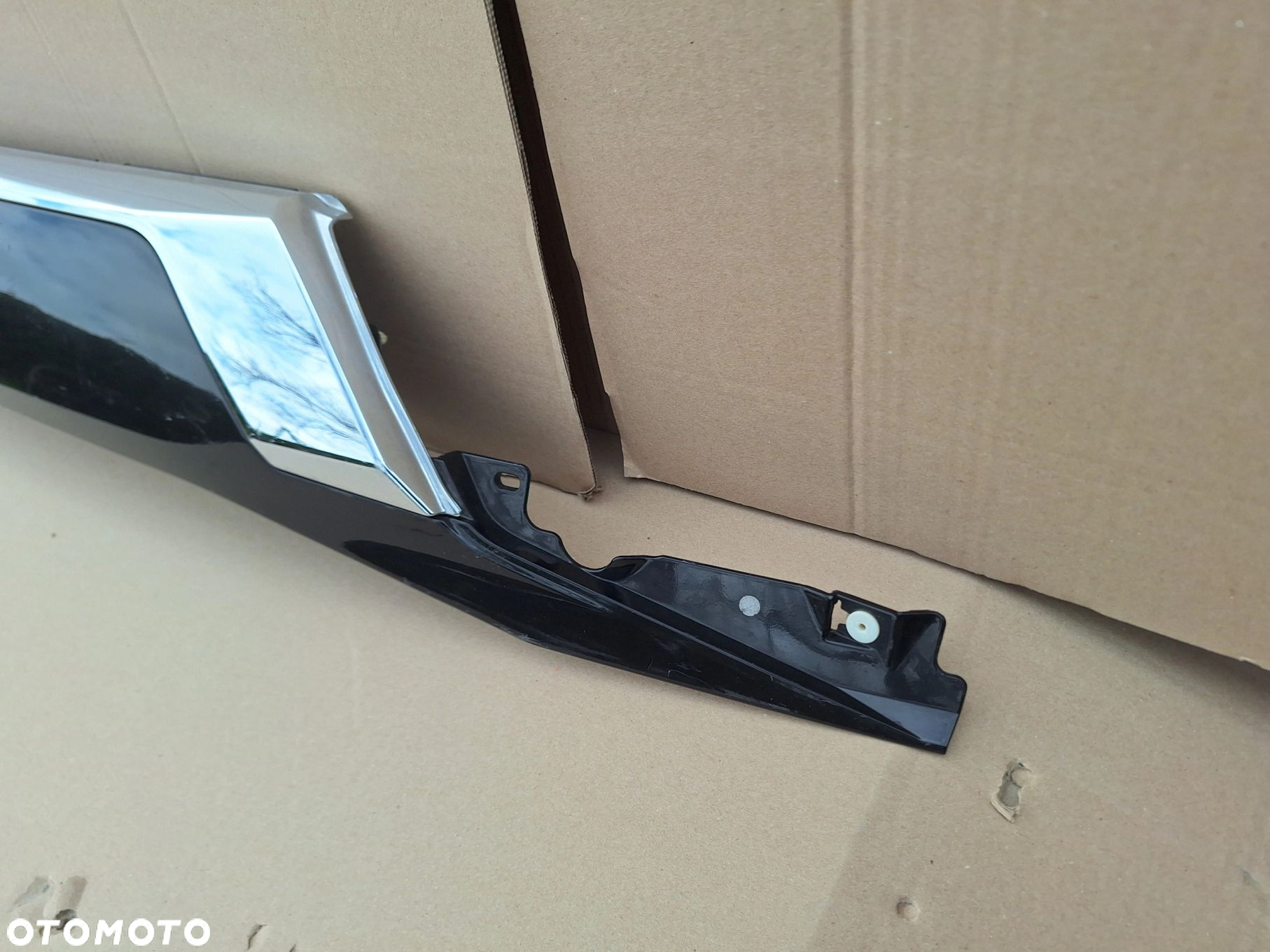 MITSUBISHI OUTLANDER III LIFT 15-20 BLENDA LISTWA KLAPY BAGAŻNIKA - 7
