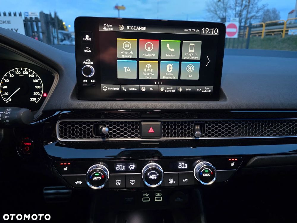 Honda Civic 2.0 i-MMD Sport CVT - 15