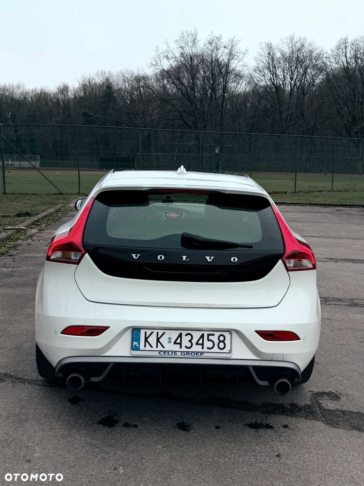 Volvo V40 D3 Drive-E R-Design Momentum - 15