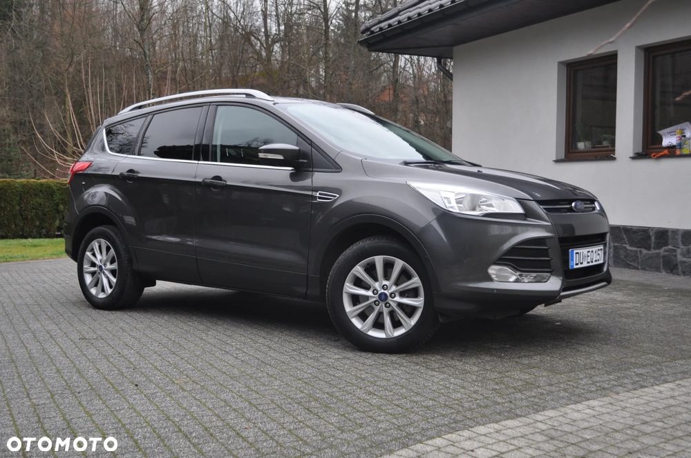 Ford Kuga 2.0 TDCi 2x4 Titanium - 3