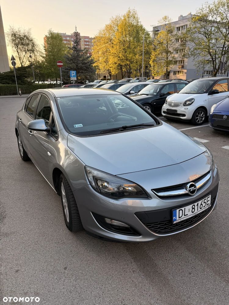Opel Astra 1.6 CDTI Enjoy S&S - 1