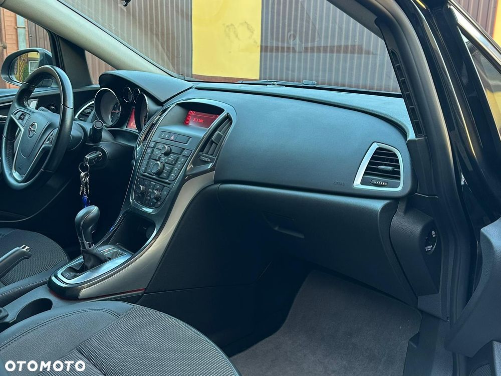 Opel Astra 1.6 Automatik Exklusiv - 8