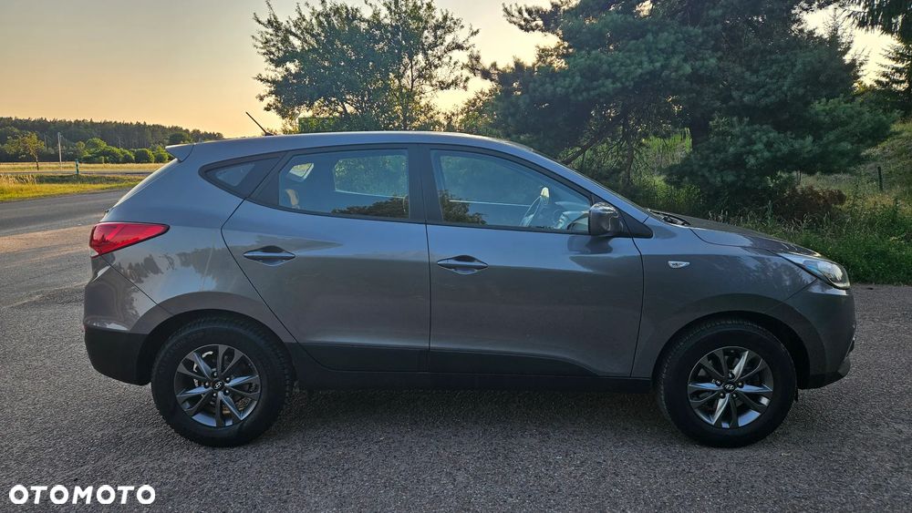 Hyundai ix35 1.6 2WD Fifa World Cup Edition - 9