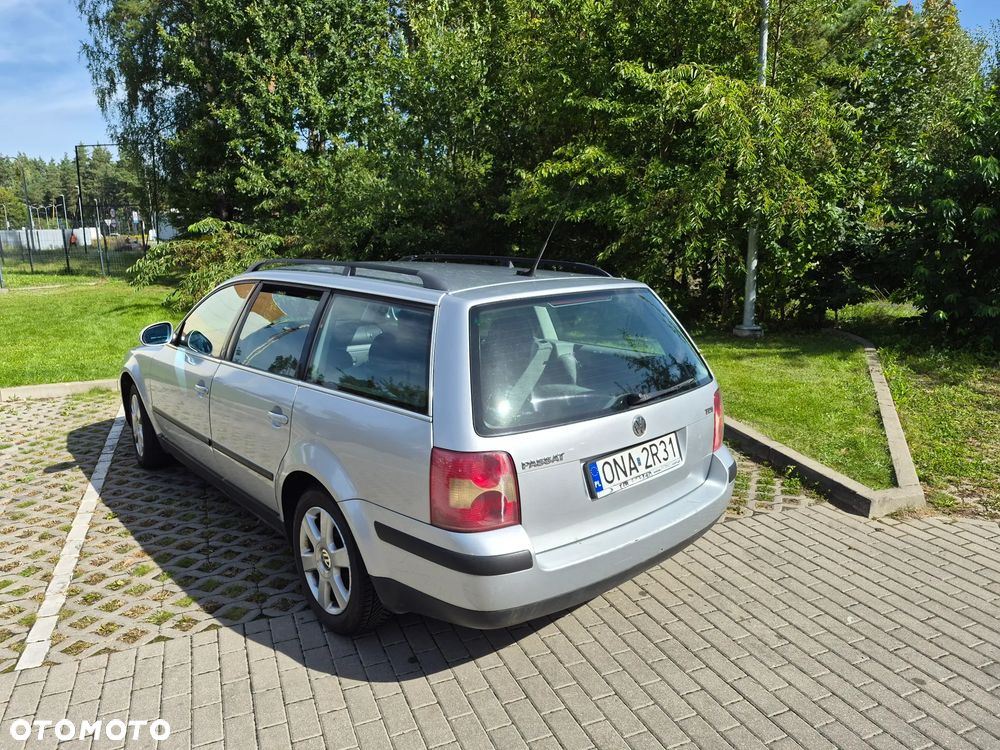 Volkswagen Passat 1.9 TDI Basis - 3