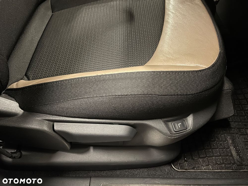 Citroën C4 Grand Picasso - 25