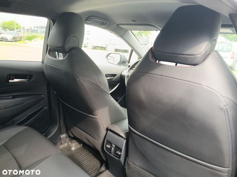 Toyota Corolla 2.0 Hybrid GR Sport Dynamic - 11