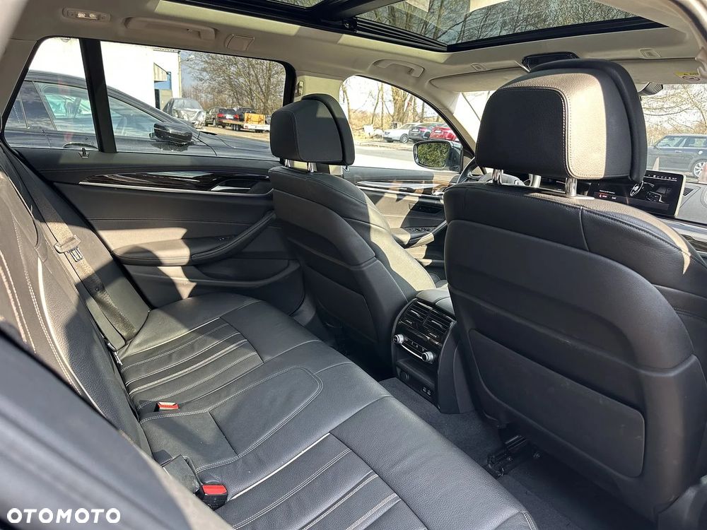 BMW Seria 5 540d xDrive Luxury Line - 19