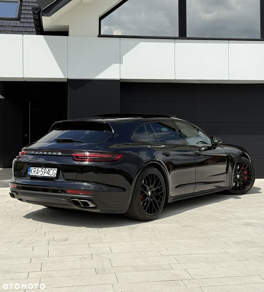 Porsche Panamera Turbo - 41