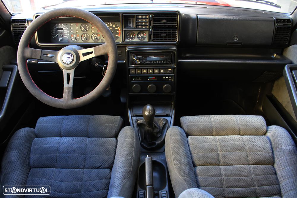 Lancia Delta 1.6 HF Turbo - 17