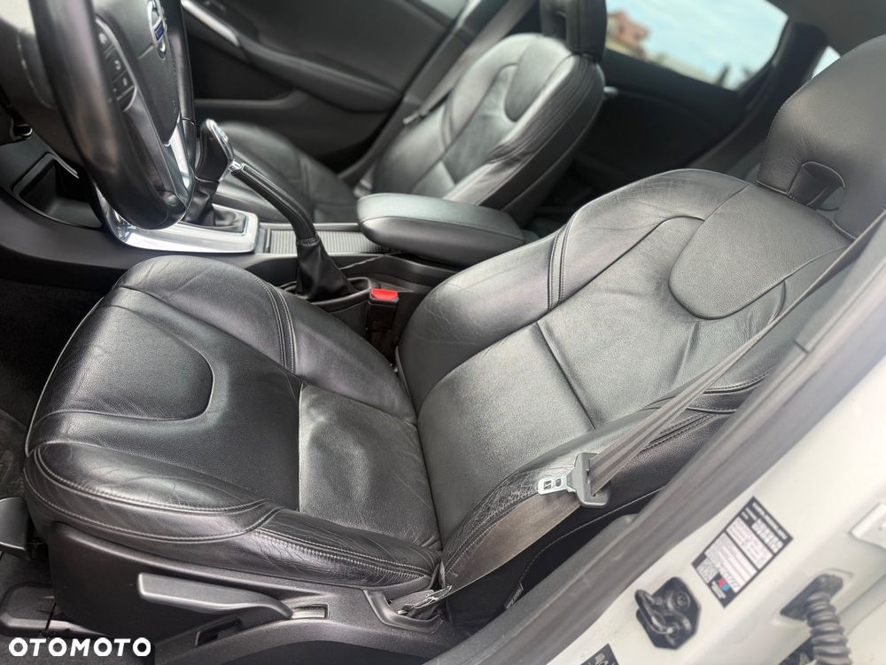 Volvo XC 40 ver-d4-scr-awd-inscription - 12
