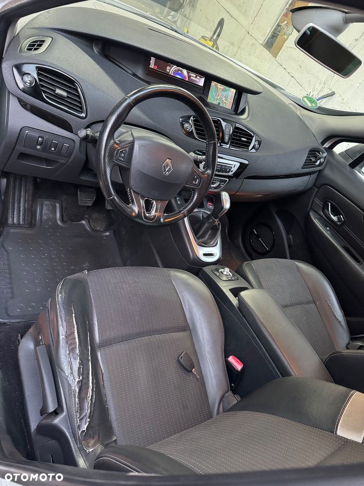 Renault Grand Scenic dCi 110 EDC Bose Edition - 14