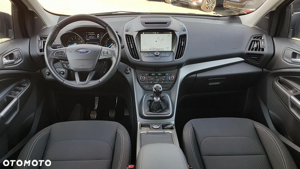 Ford Kuga 1.5 EcoBoost 2x4 Cool & Connect - 14