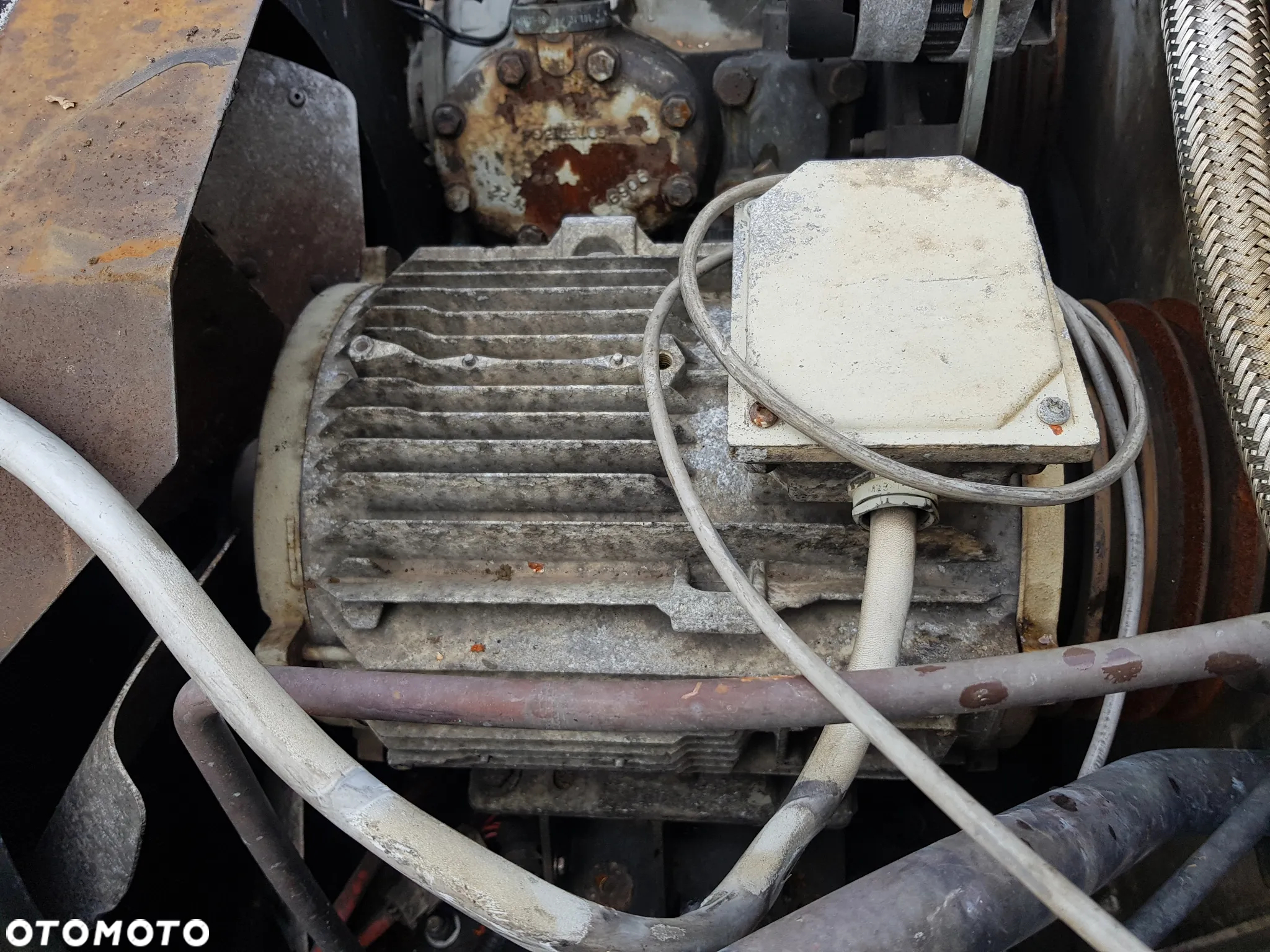 SILNIK ELEKTRYCZNY 11kW CARRIER SUPRA 850 LS132MT - 3
