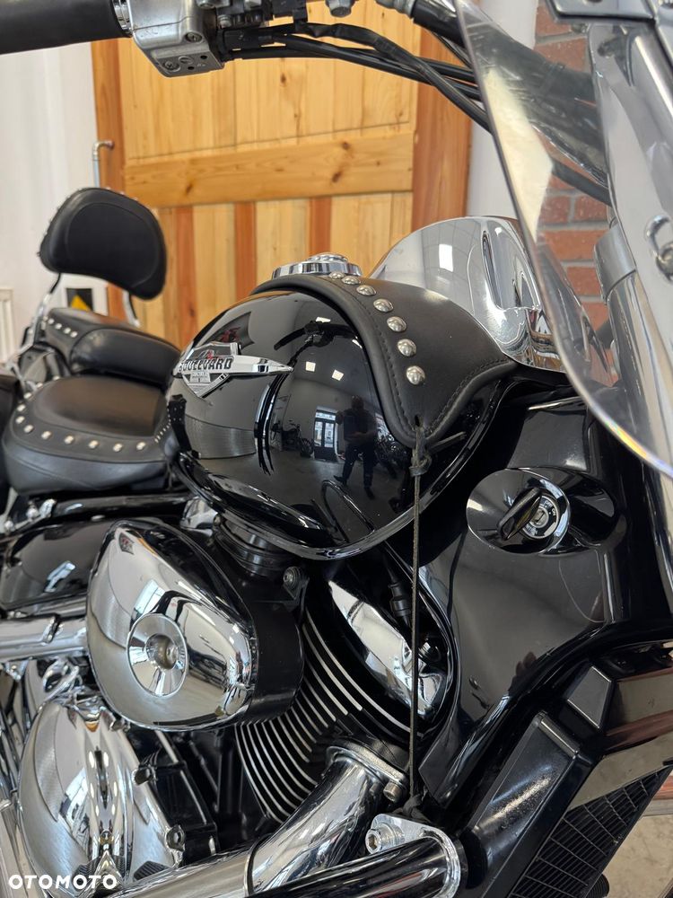 Suzuki VL 800 Volusia - Boulevard C50 - 4