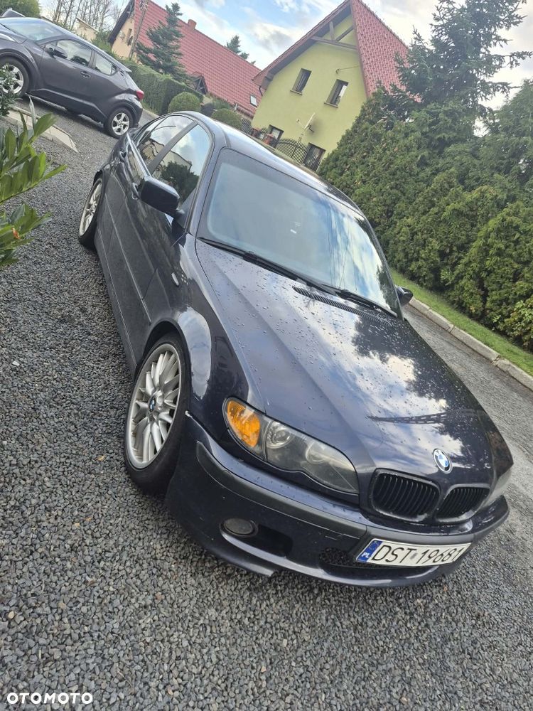 BMW Seria 3 2003 photo 2