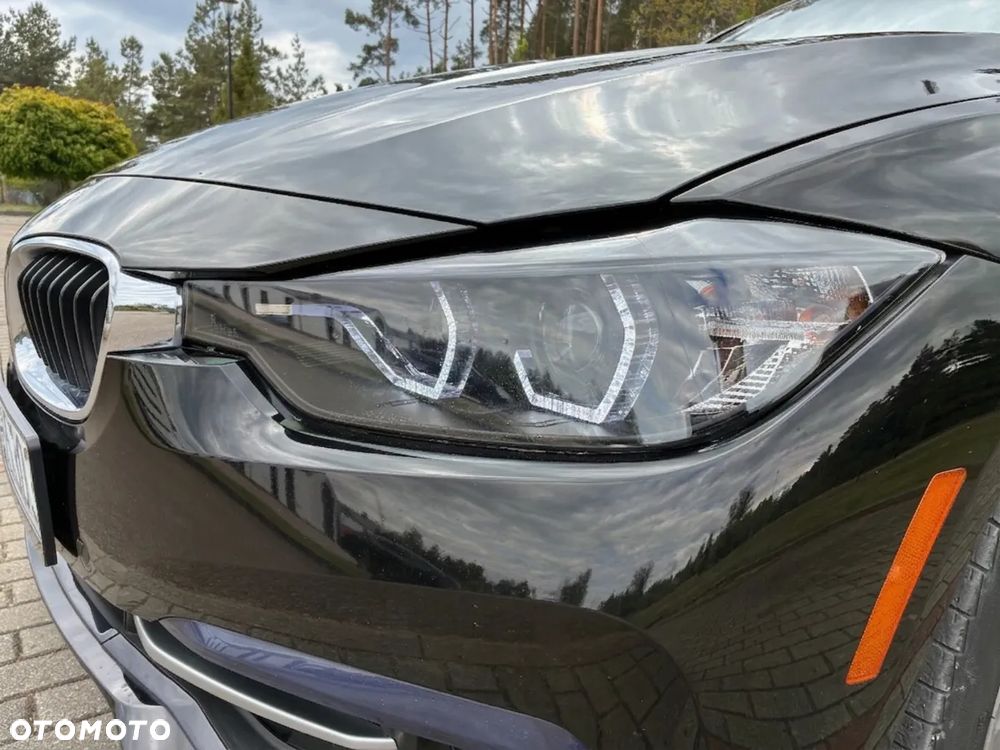 BMW Seria 3 330i Sport Line - 13