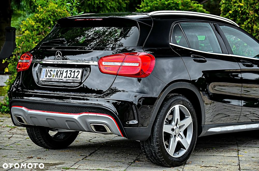 Mercedes-Benz GLA 180 7G-DCT AMG Line - 7