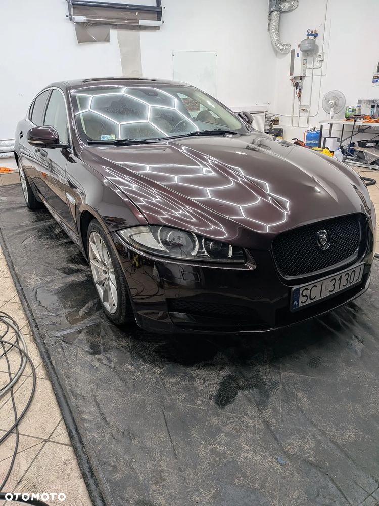 Jaguar XF 2.2 D Portfolio - 1
