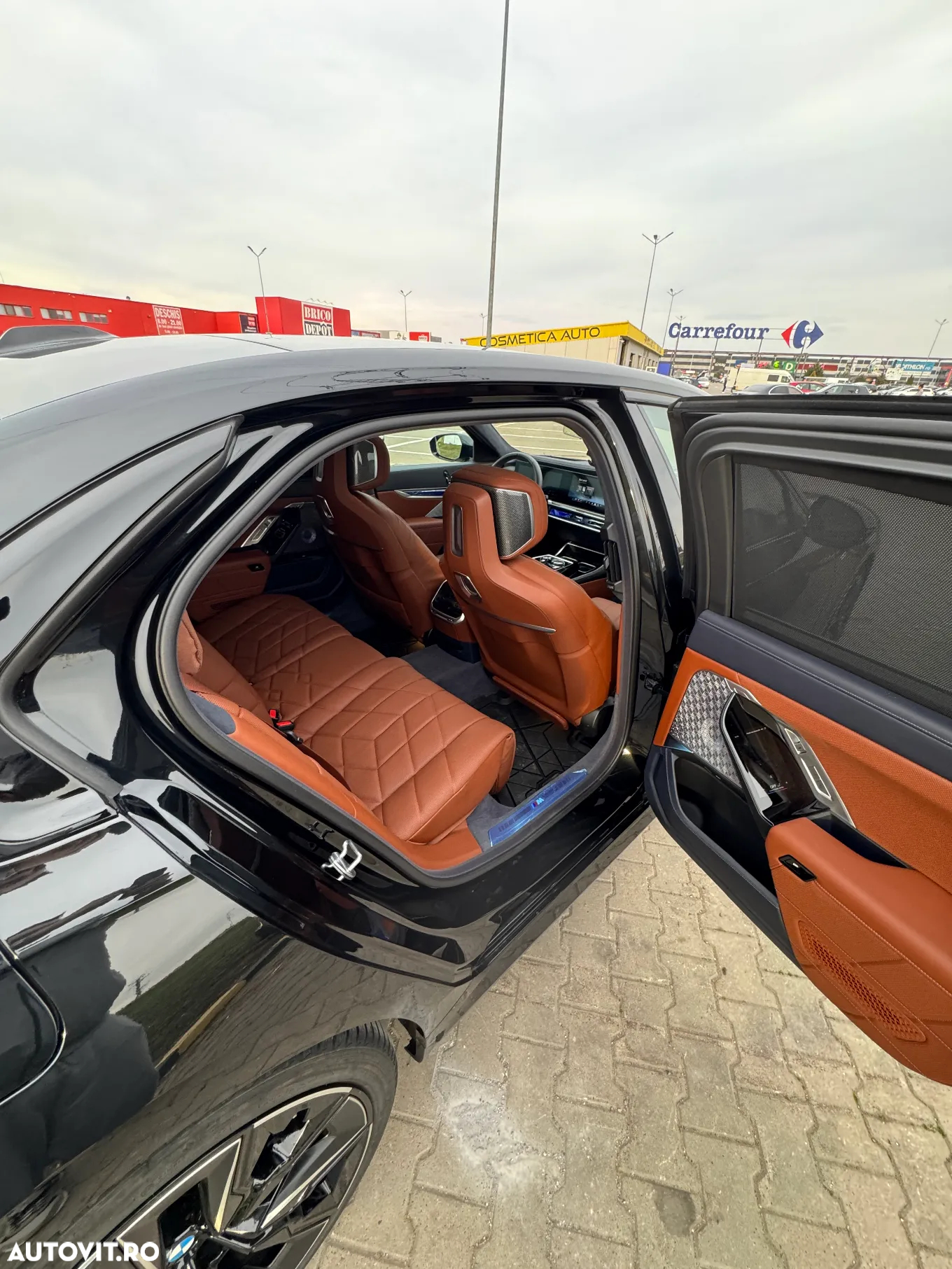 BMW Seria 7 740d xDrive MHEV - 19
