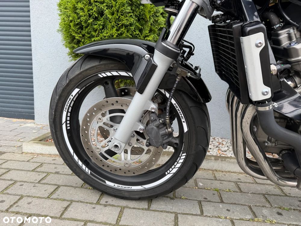 Honda Hornet - 35