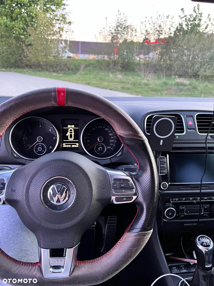Volkswagen Golf 2.0 TDI GTD - 11