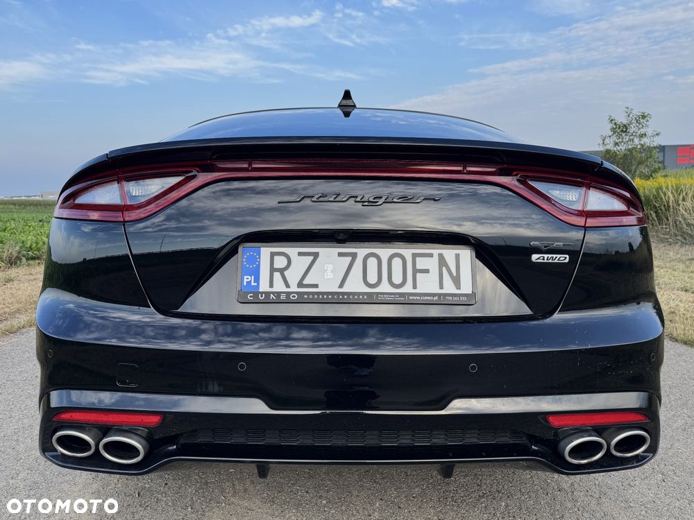 Kia Stinger 3.3 T-GDI V6 GT AWD - 11
