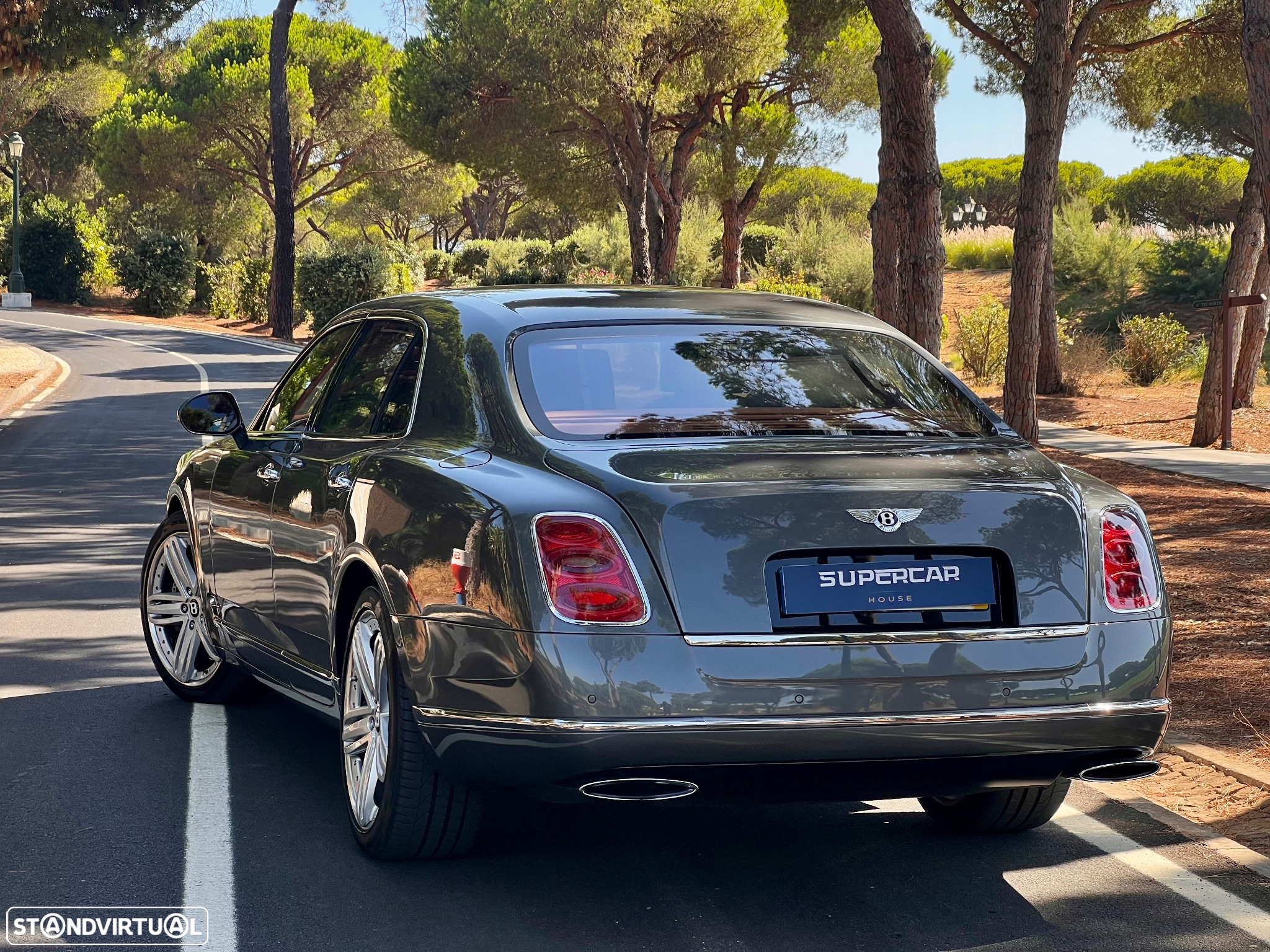 Bentley Mulsanne Standard - 4