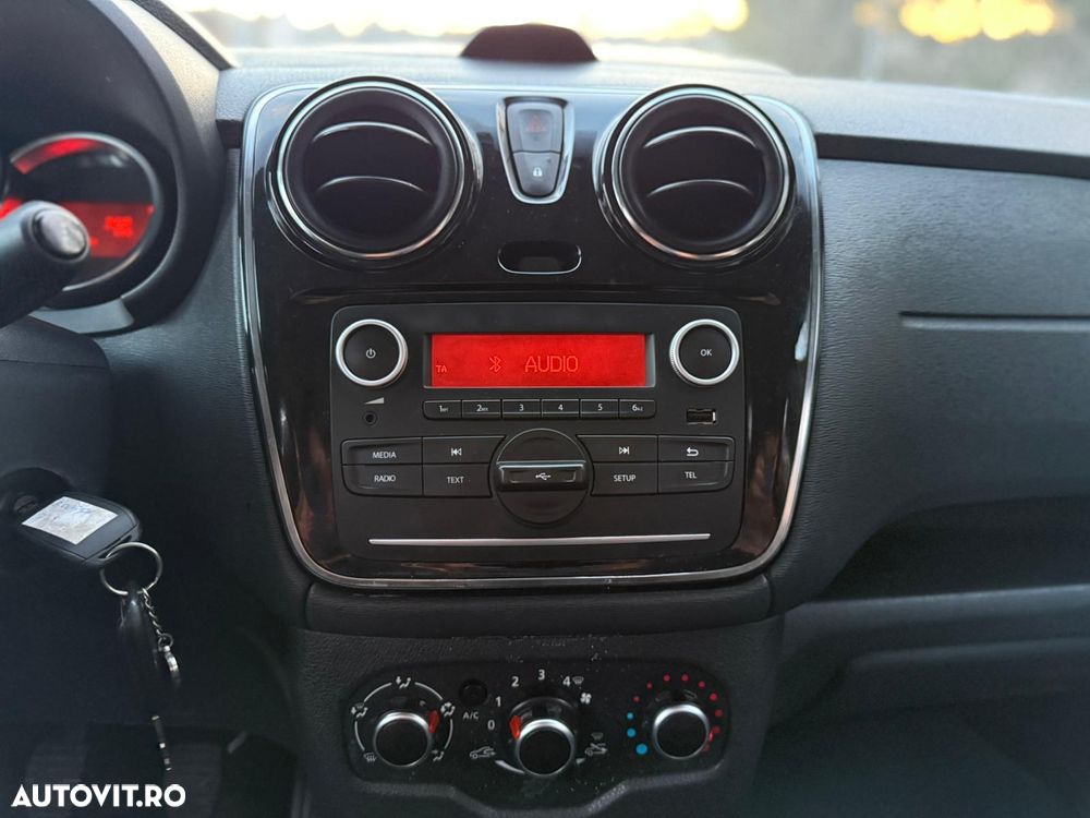 Dacia Lodgy 1.5 Blue dCi Laureate - 24