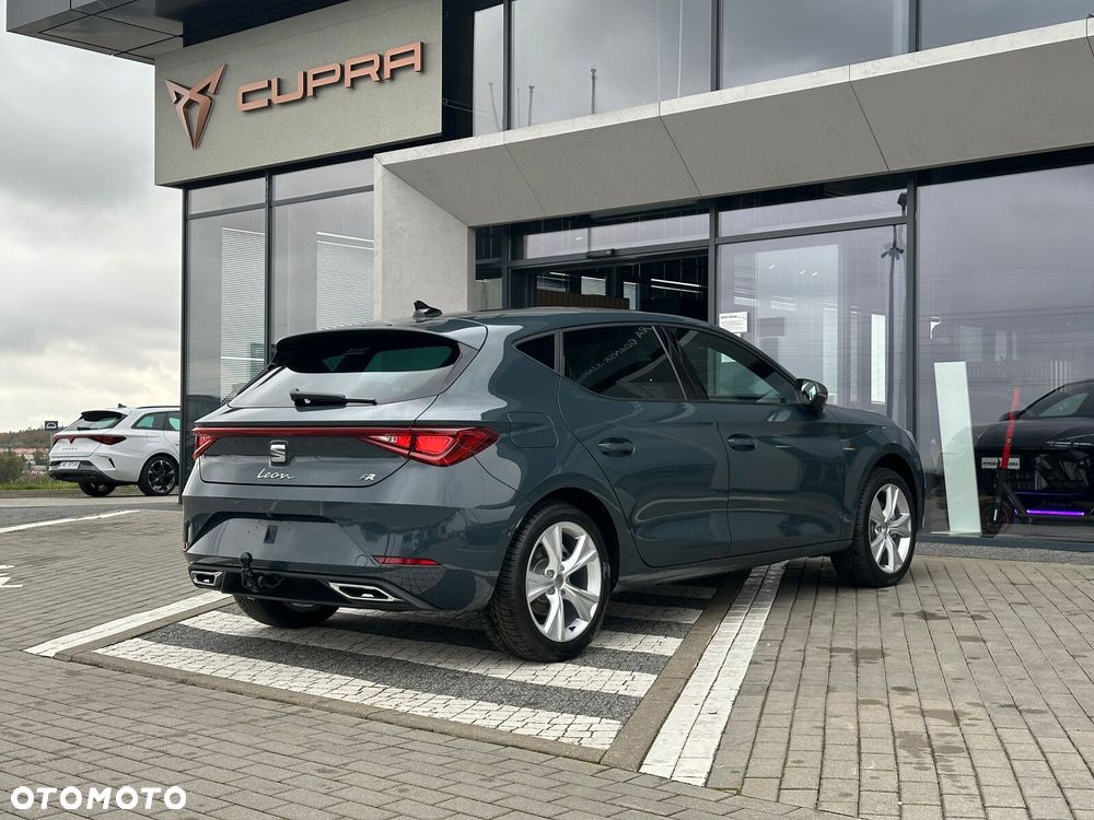 Seat Leon 1.5 eTSI FR DSG - 4