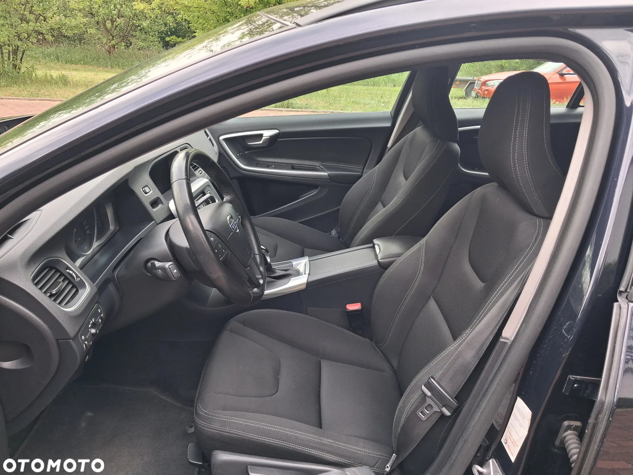 Volvo V60 D2 Geartronic Kinetic - 3