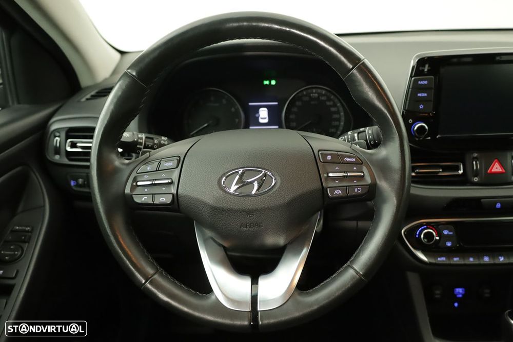 Hyundai i30 SW - 14