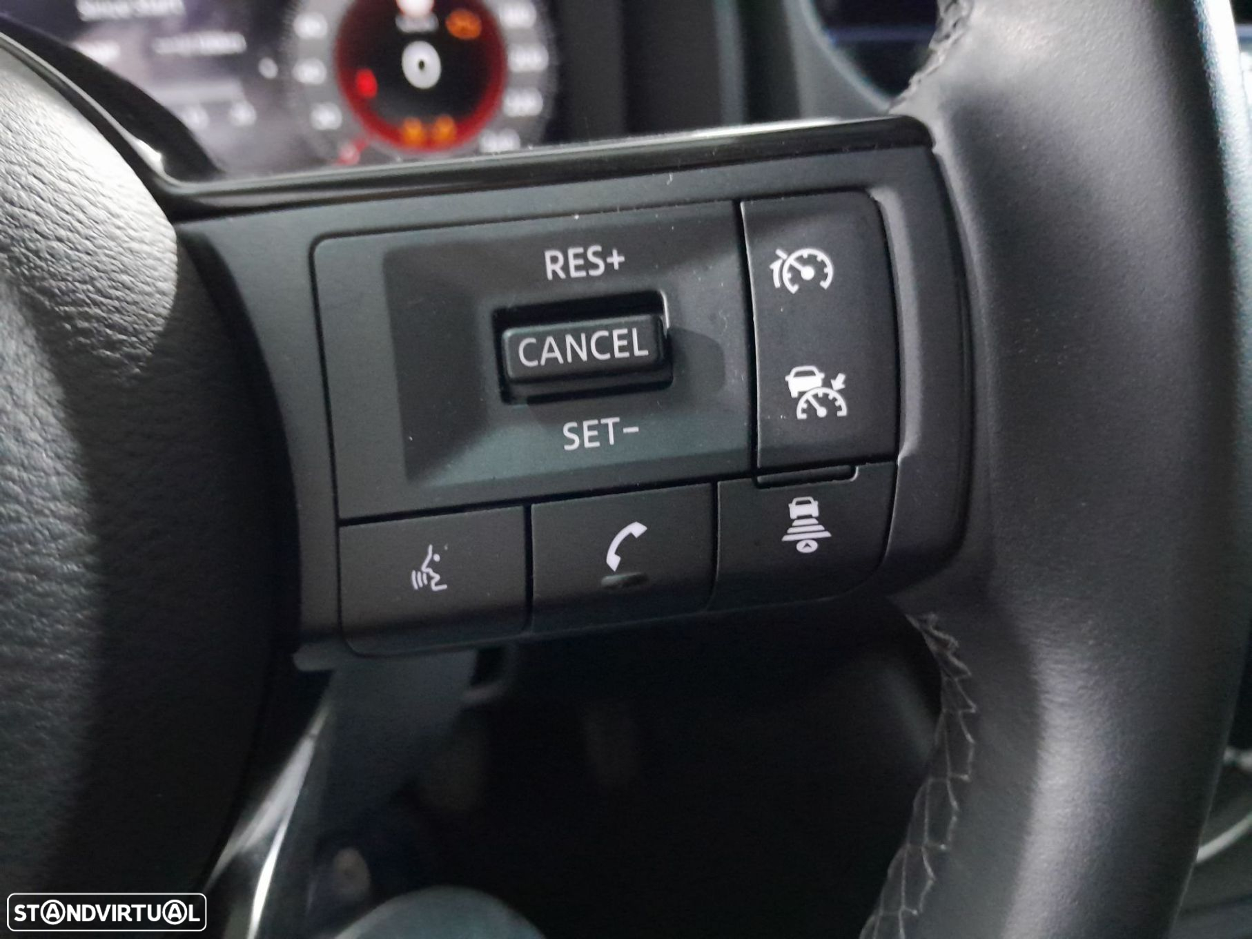 Nissan Qashqai 1.3 DIG-T N-Connecta LED+TT - 11
