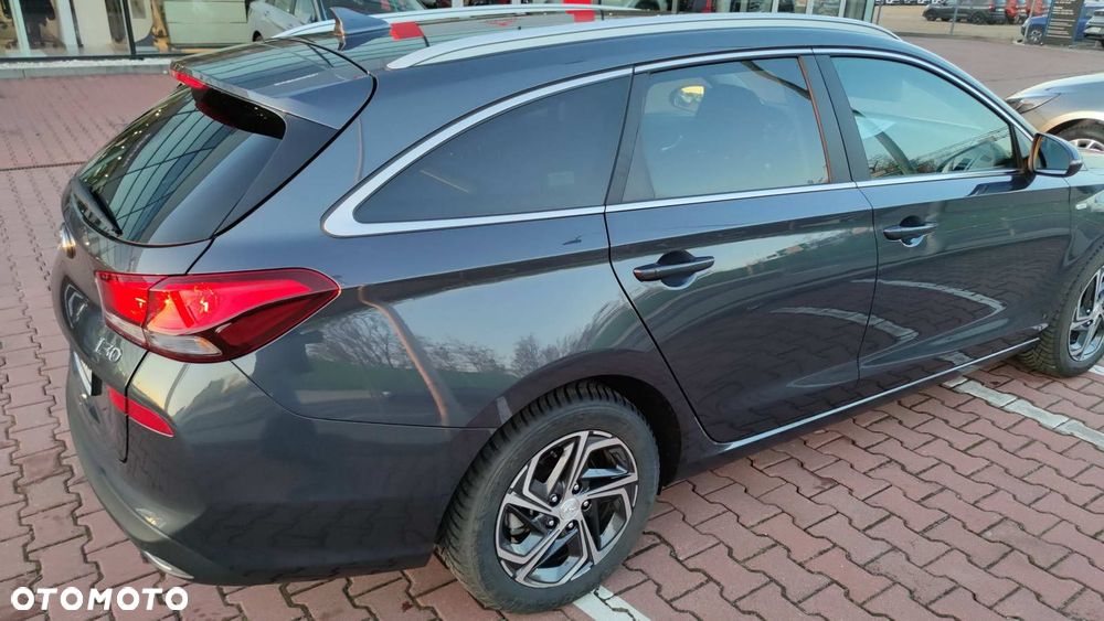 Hyundai i30 1.5 T-GDI 48V Smart - 4