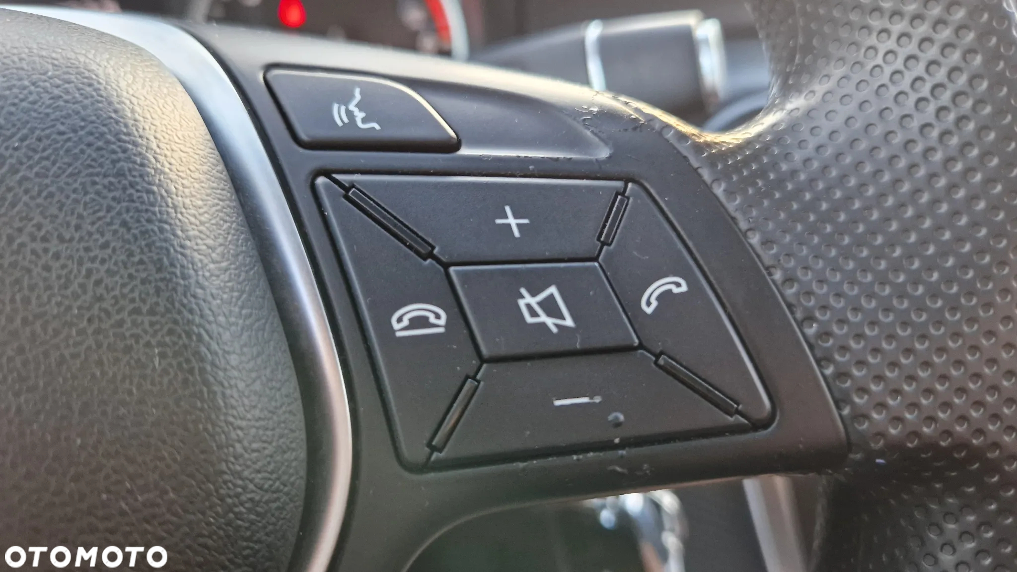 Mercedes-Benz Klasa A 180 CDI (BlueEFFICIENCY) 7G-DCT - 15