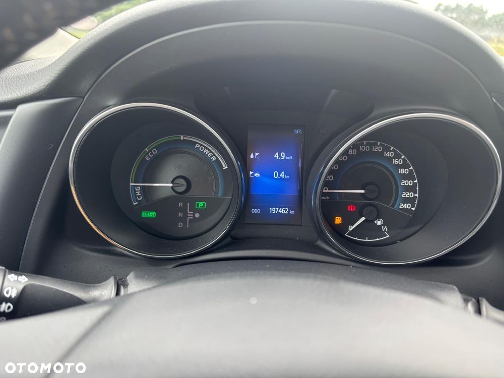 Toyota Auris 1.8 HSD Luna - 23