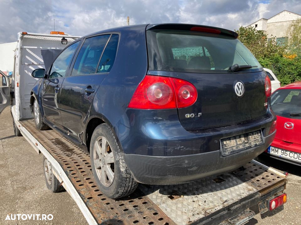 Dezmembrez VW Golf 5 1.9 TDI BRU 2006