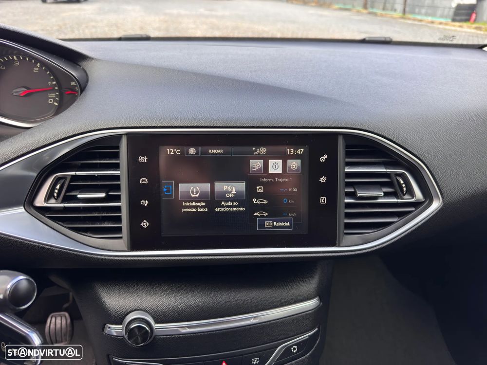 Peugeot 308 SW 1.6 BlueHDi Active - 18