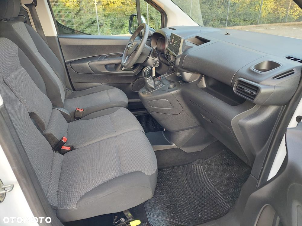Opel Combo - 11
