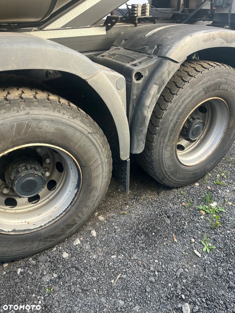 Renault wywrotka 6x4 do masy - 5