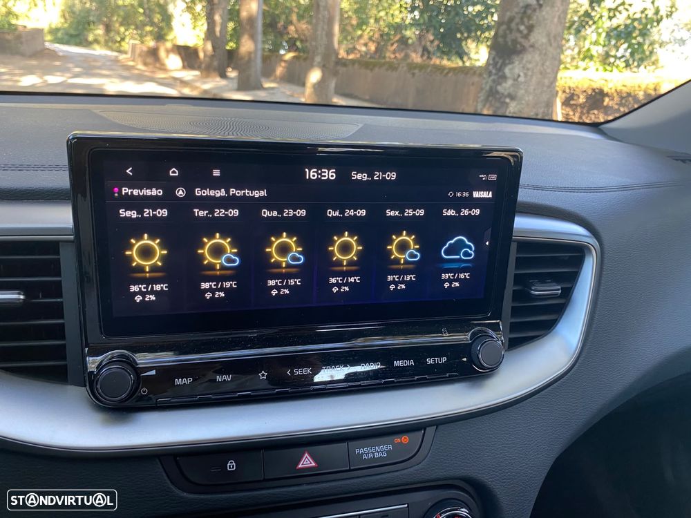 Kia XCeed 1.0 T-GDi Dynamic - 32